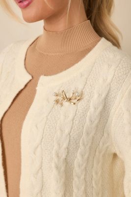 Tying It Together Pearl & Gold Bow Design Brooch