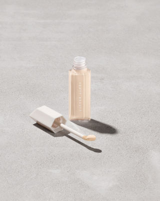 We're Even Hydrating Longwear Concealer - 120n