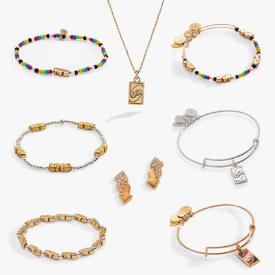 Uno™ Collector's Pack Bundle