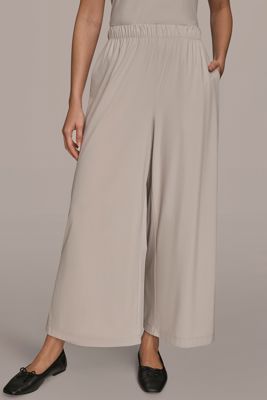 Mid-Rise Relaxed Ankle Pant