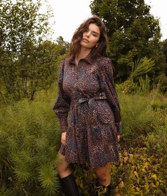 The Countryside Poplin Tiered Shirtdress - Floral Prairie In Chocolate