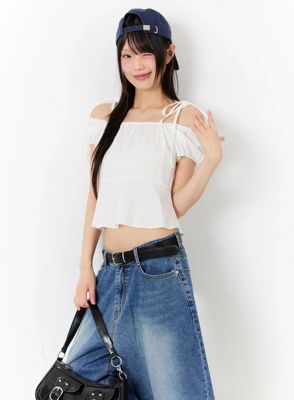 Strappy Off-Shoulder Cropped Blouse Iu523