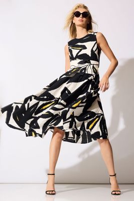 Leaf Matelassé Cotton Origami Maxi Dress