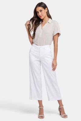 Wide Leg Cargo Capri Pants In Petite - Optic White
