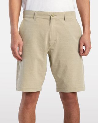 Balance Hybrid Short